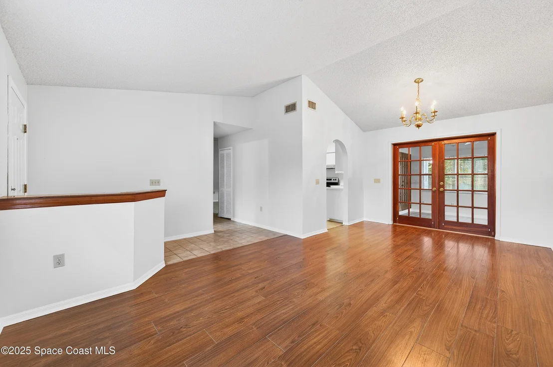 Photo of 4859 Horton Street