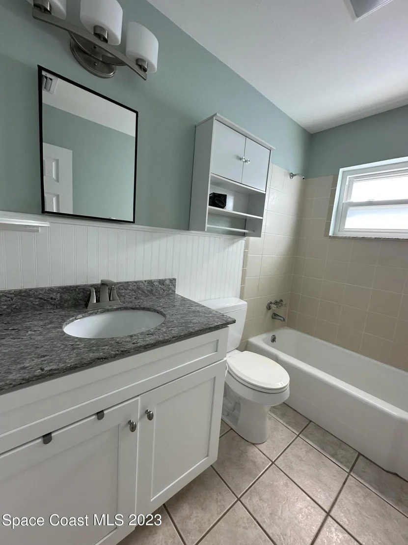 Photo of 989 Cardon Drive