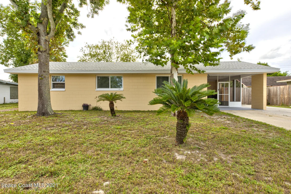 Photo of 1611 Cambridge Drive