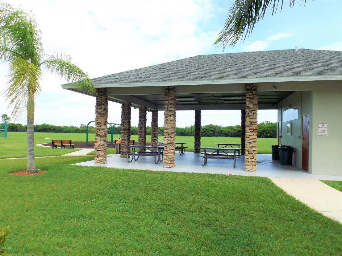 Photo of 4016 Four Lakes Drive