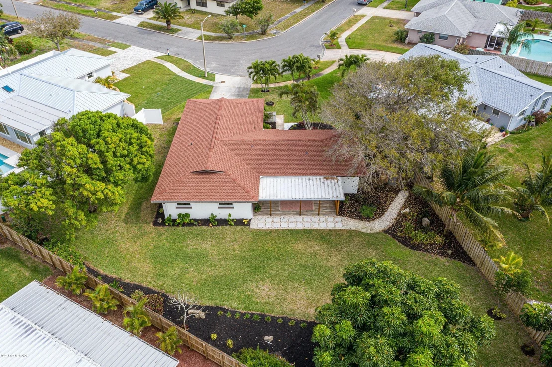 Photo of 541 Biscayne Drive