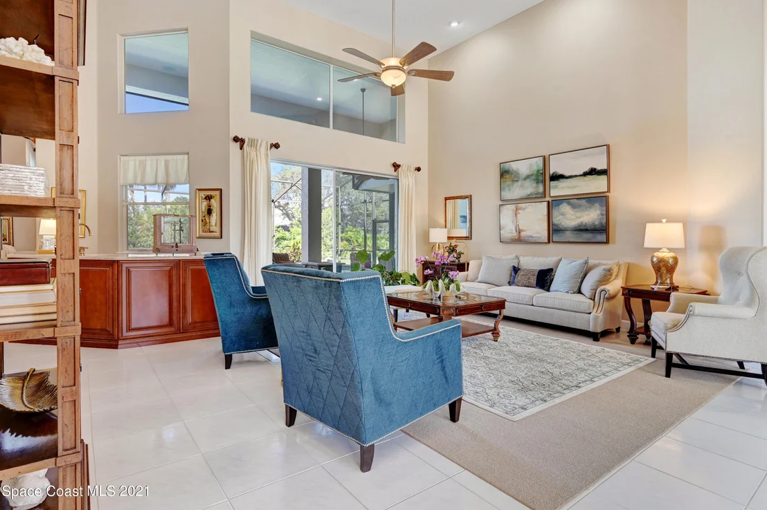 Photo of 742 Glengarry Drive