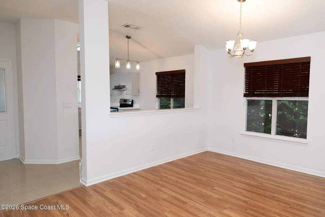 Photo of 1122 Hidden Cove Circle N