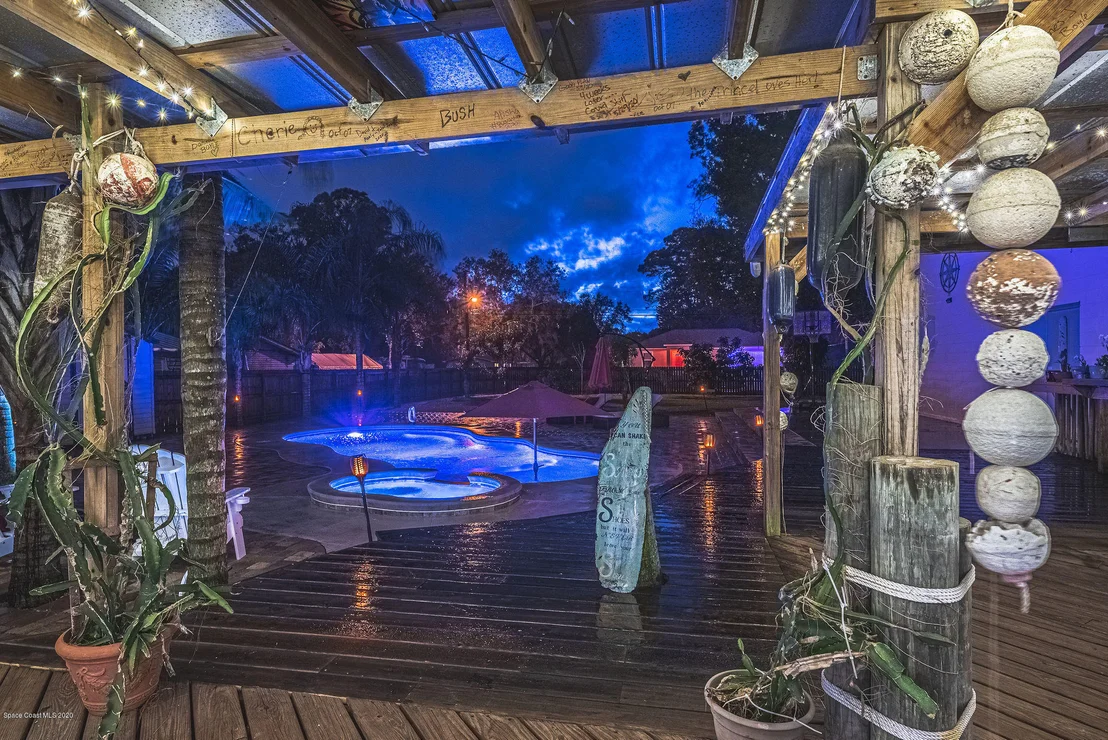 Photo of 535 Vine Street