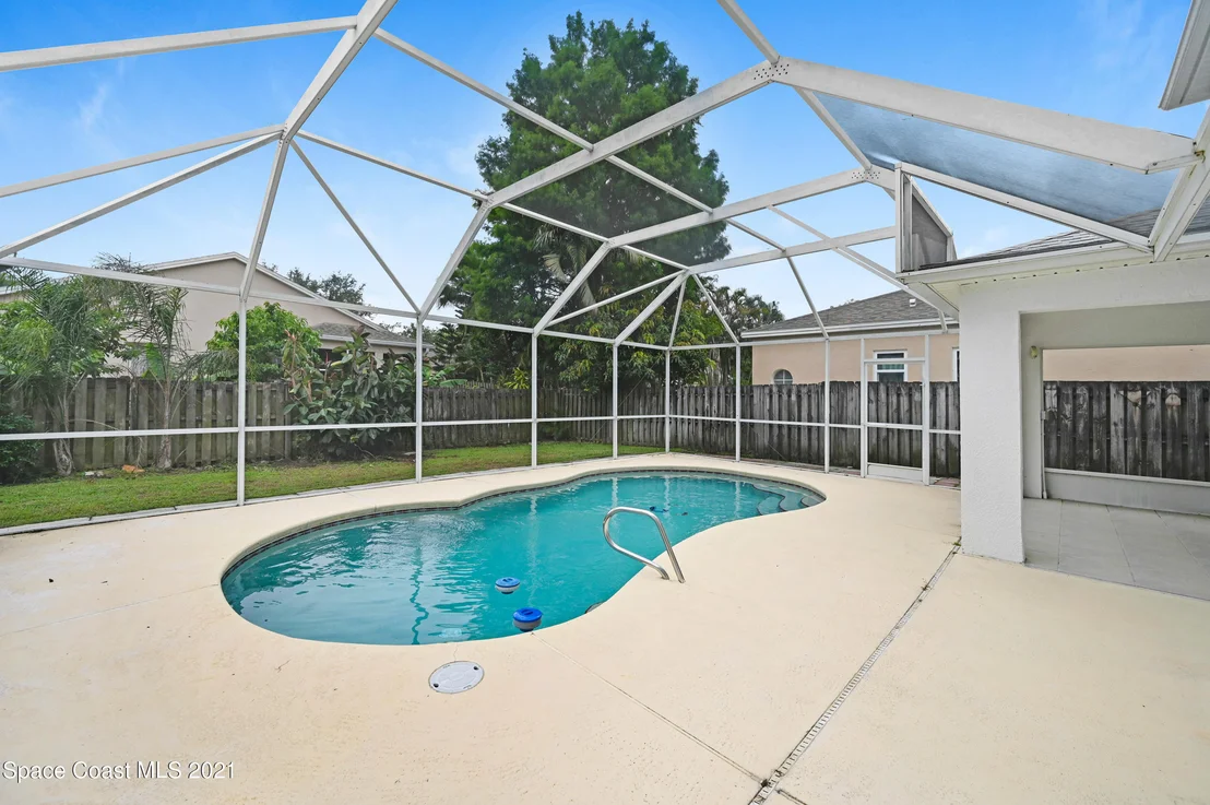 Photo of 6977 Hammock Trace Drive
