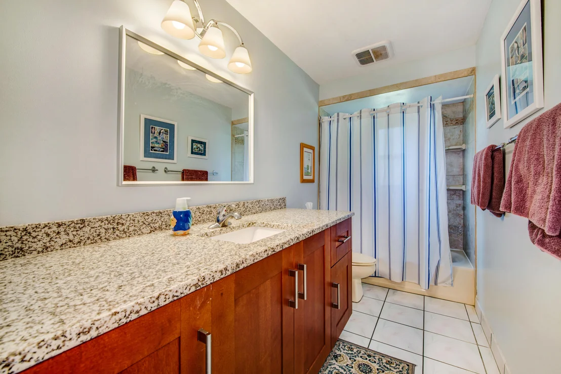 Photo of 1720 Hidden Lake Drive
