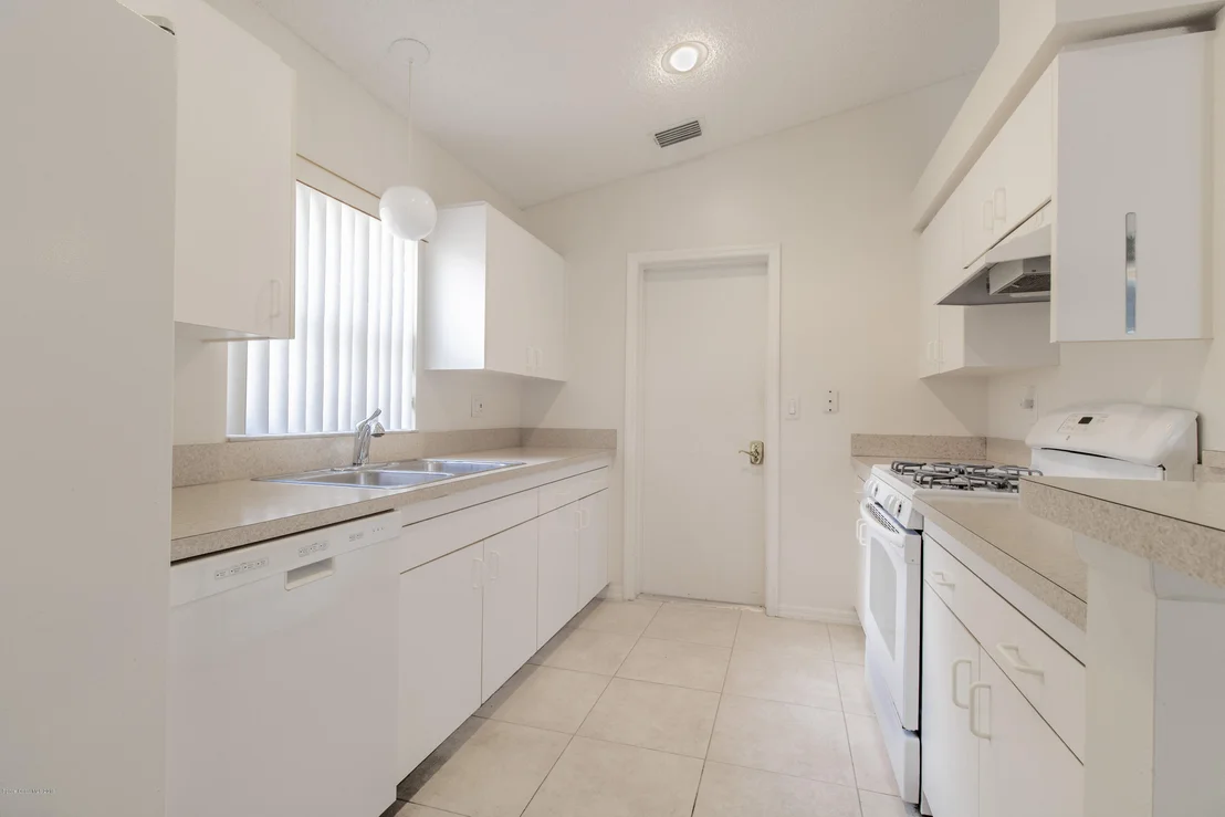 Photo of 2454 Saint Johns Lane