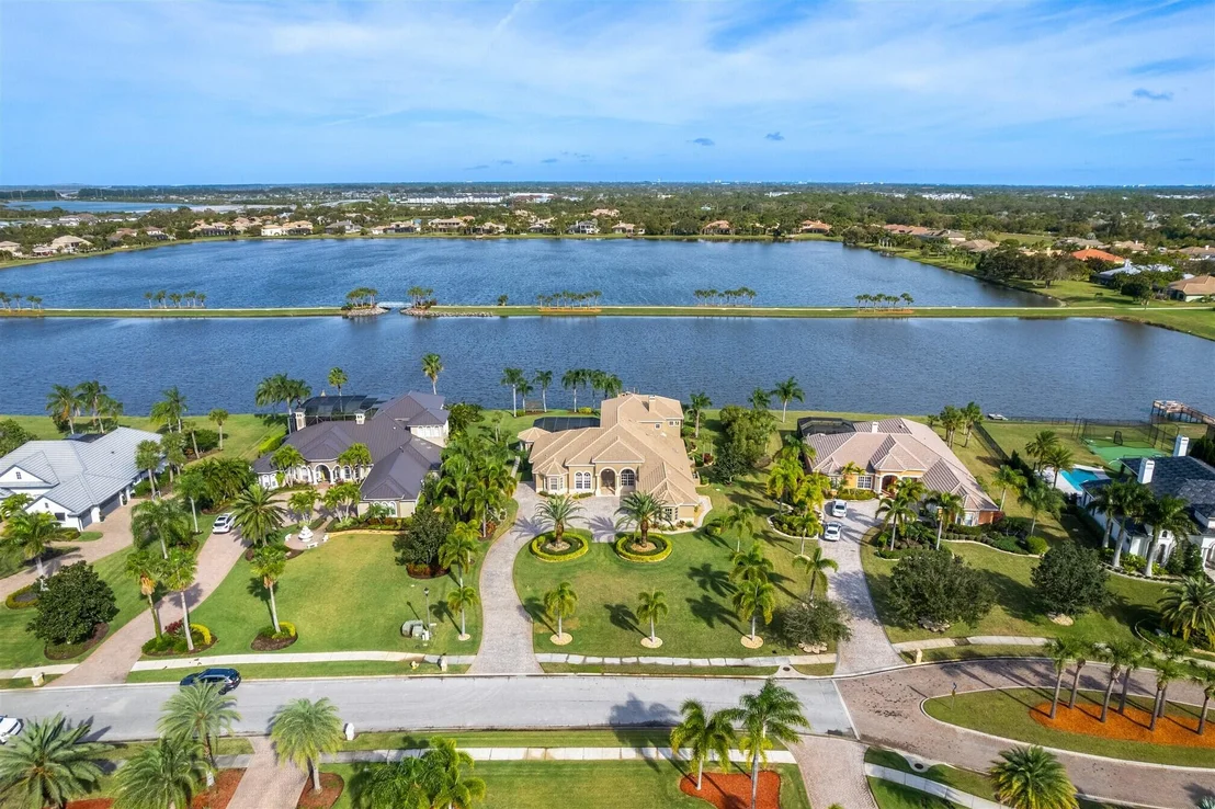 Photo of 2863 Bellwind Circle