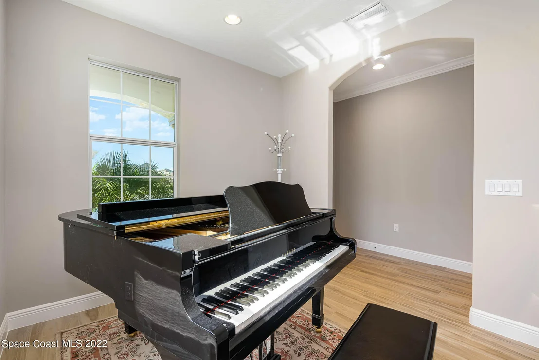 Photo of 7635 Wyndham Drive