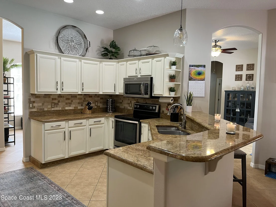 Photo of 1661 Whitman Drive