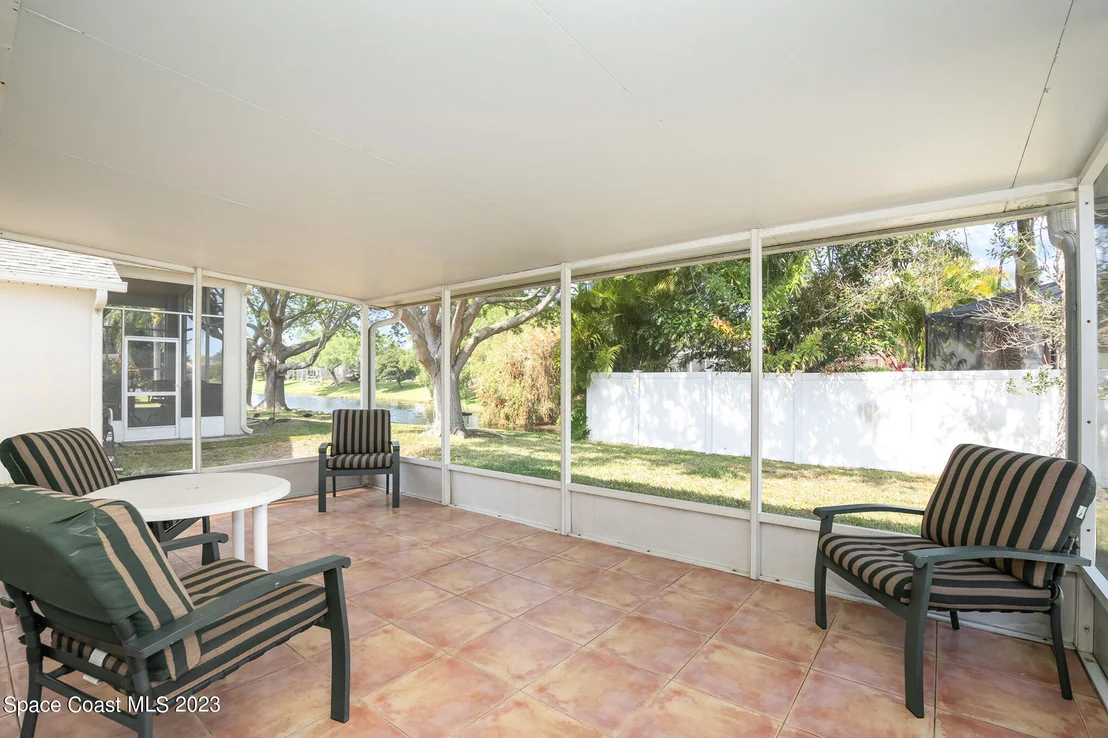 Photo of 896 Shaw Circle