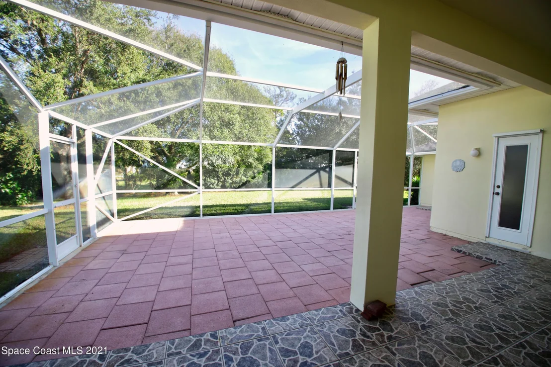 Photo of 6439 53rd Circle