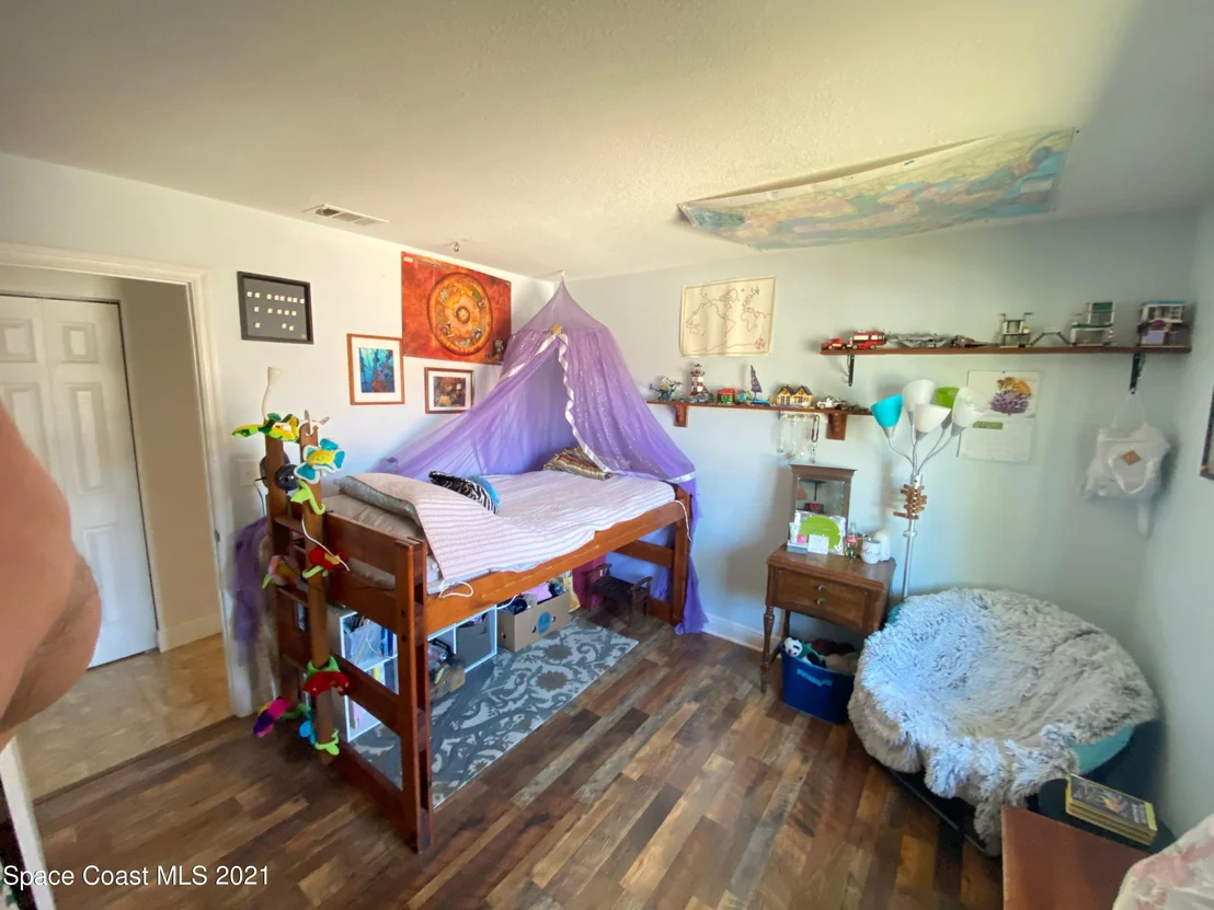 Photo of 740 Burman Lane NE
