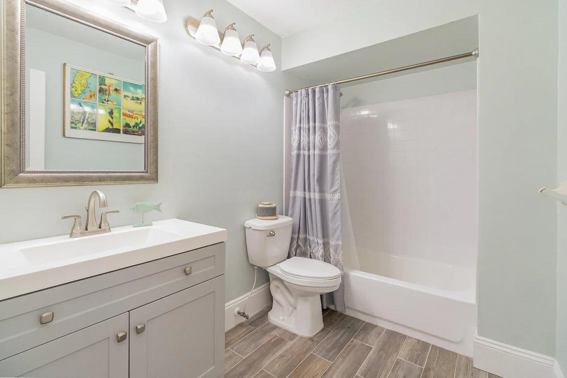 Photo of 757 Angle Street NE
