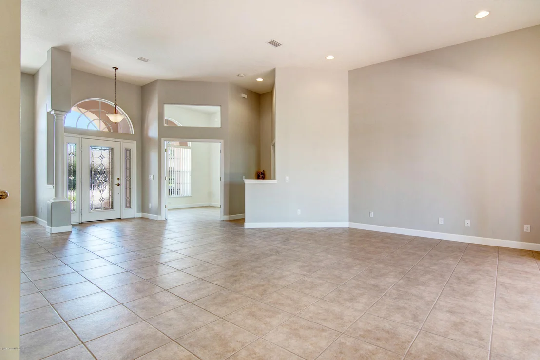 Photo of 1617 Auburn Lakes Drive