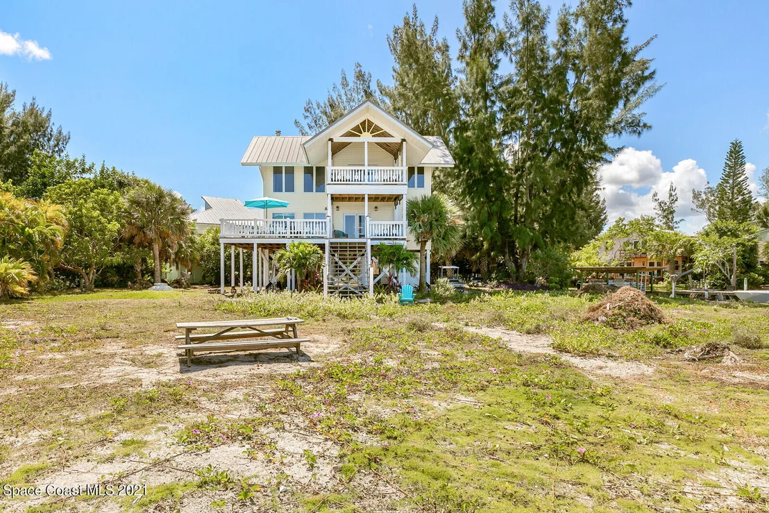 Photo of 52 Vip Island B