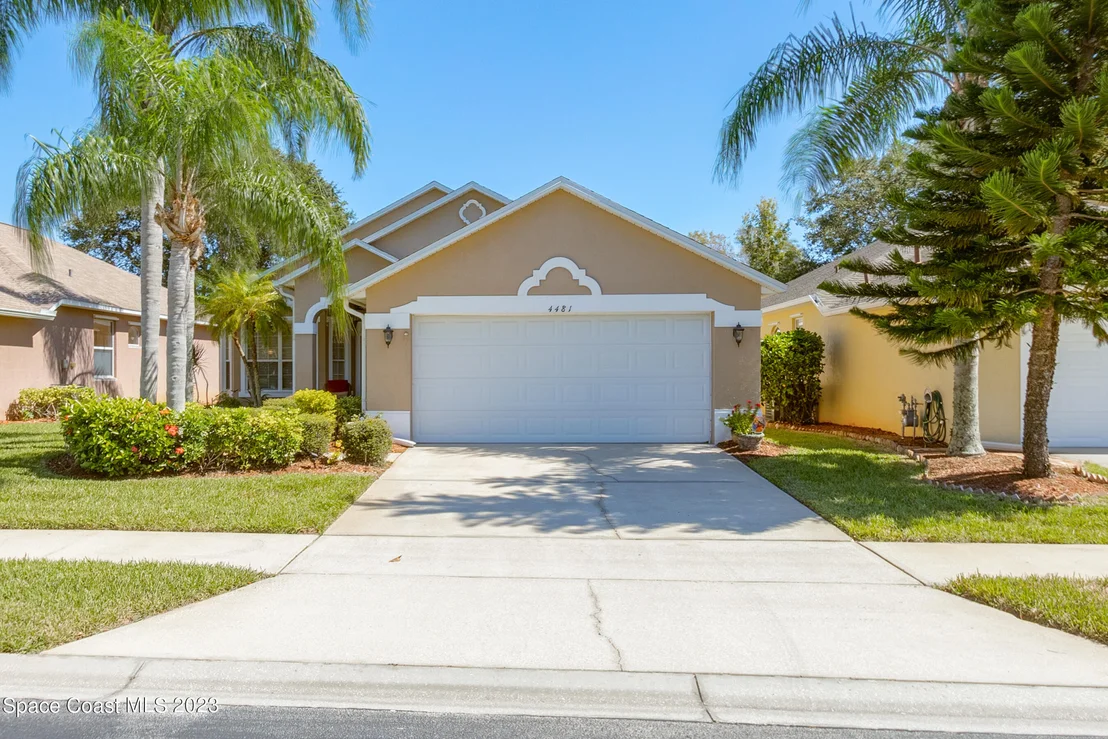 Photo of 4481 Portage Trail