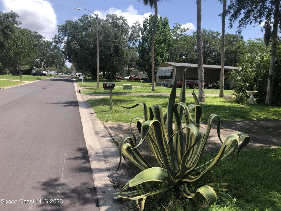 Photo of 340 Maplewood Boulevard