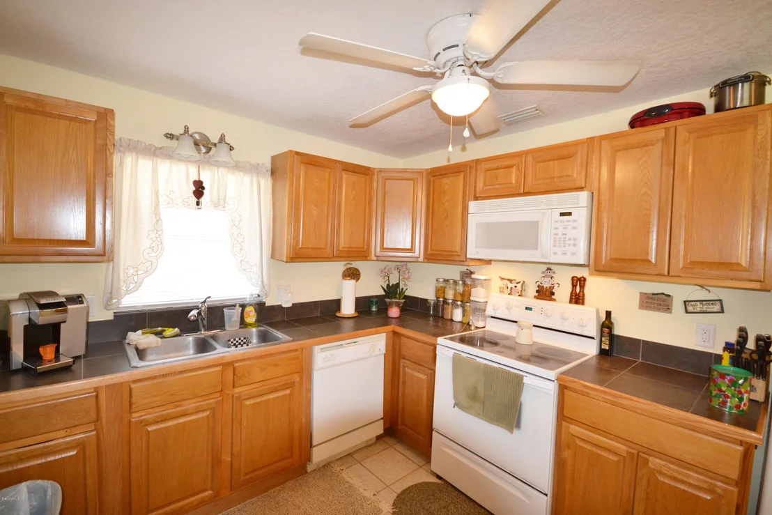 Photo of 1426 Albert Drive