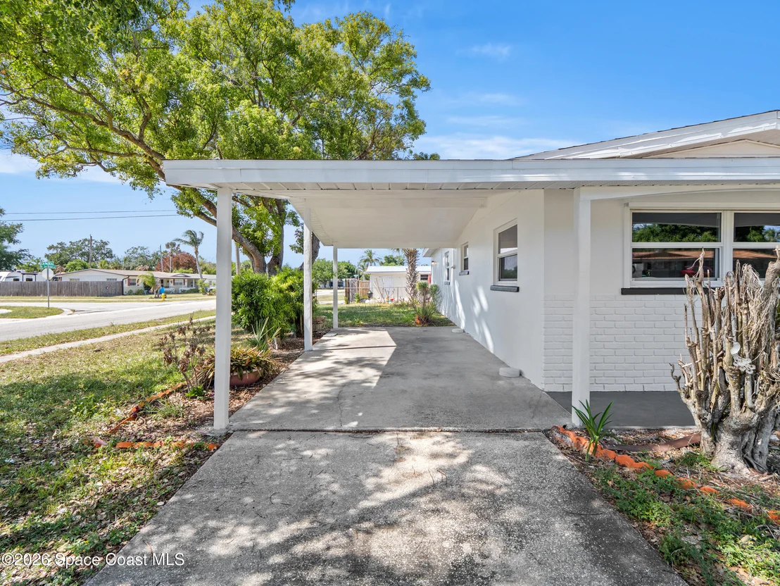 Photo of 2814 Floridiane Avenue