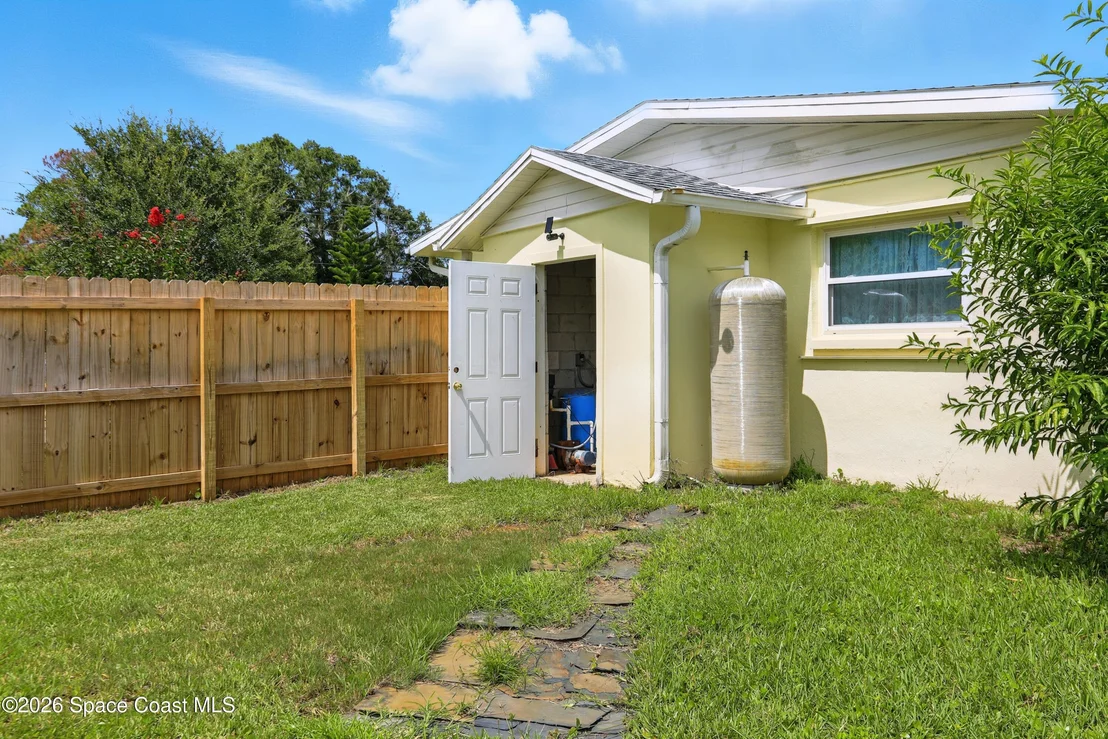 Photo of 3929 Burkholm Road