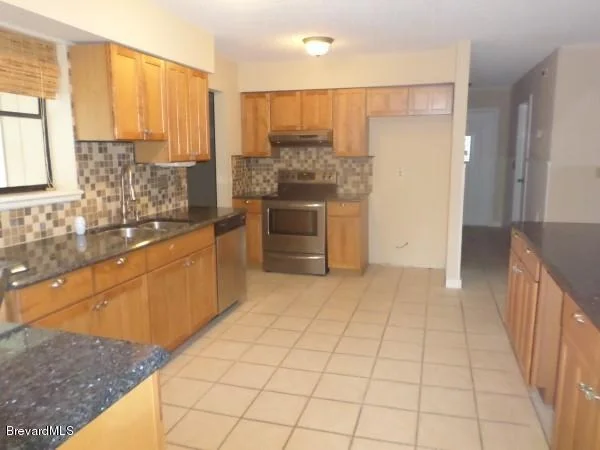 Photo of 1065 Fairlawn Drive