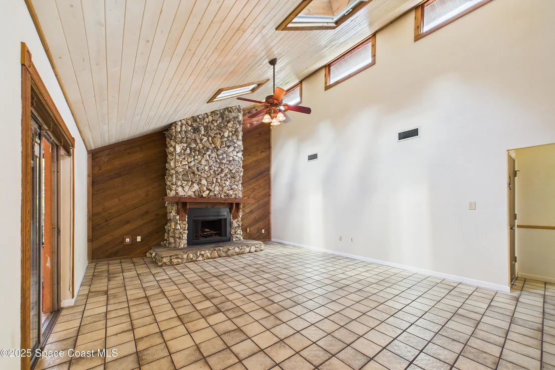 Photo of 3583 James Road