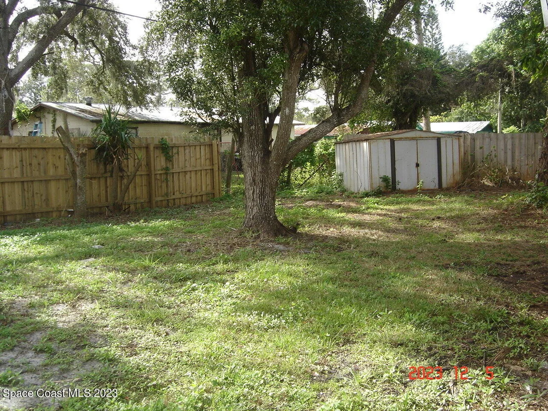 Photo of 2481 Victor Road
