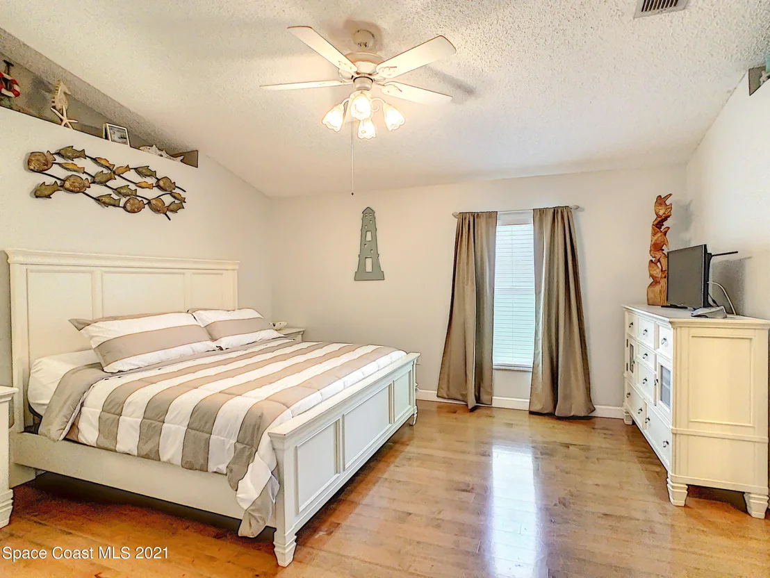Photo of 4087 Four Lakes Drive