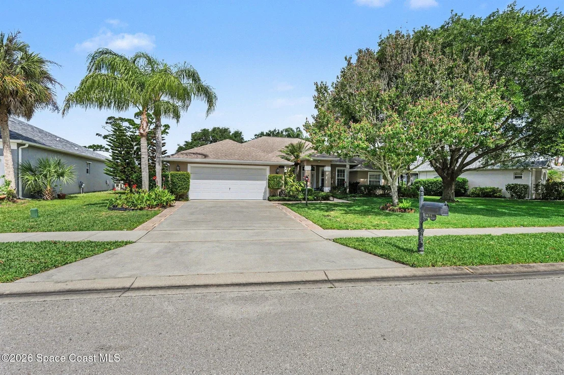 Photo of 3875 Waterford Drive