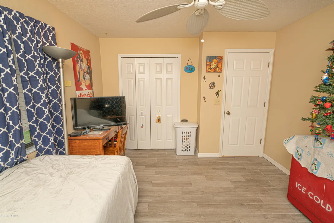 Photo of 843 Landsdowne Drive