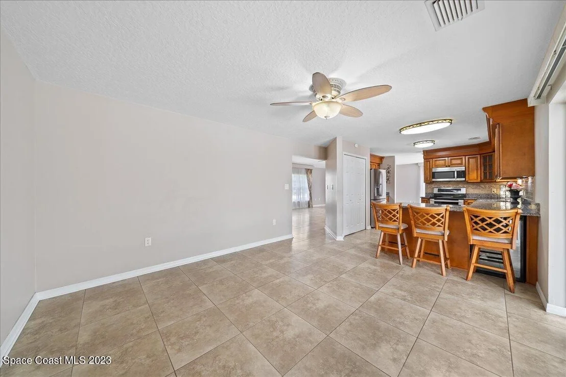 Photo of 1339 Heritage Acres Boulevard