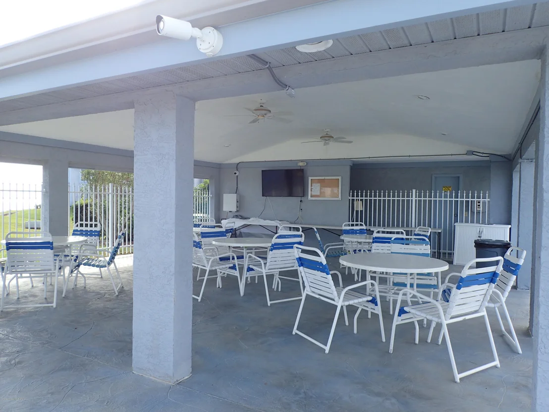 Photo of Unit 205 at 7420 Highway 1