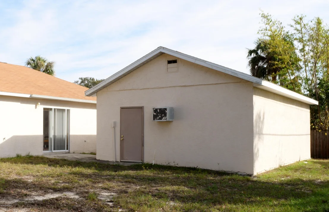 Photo of 1007 Hibiscus Street
