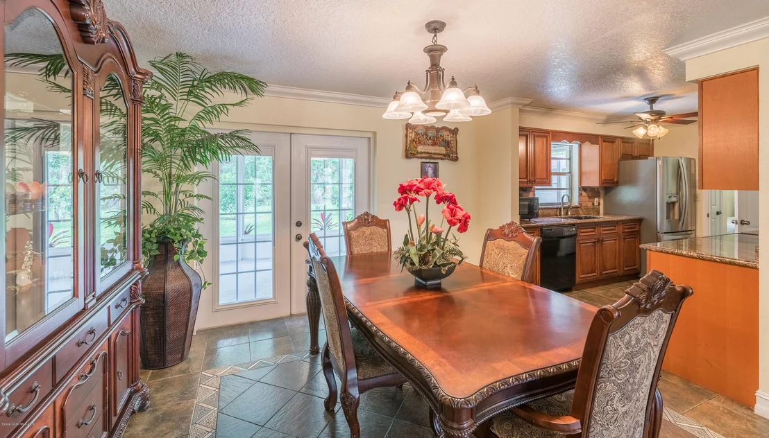 Photo of 1087 Hermosa Drive