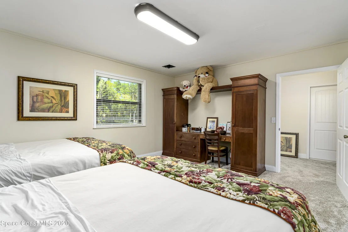 Photo of 4085 Lake Washington Road