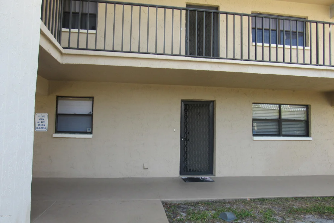 Photo of Unit 1113 at 325 Tangle Run Boulevard