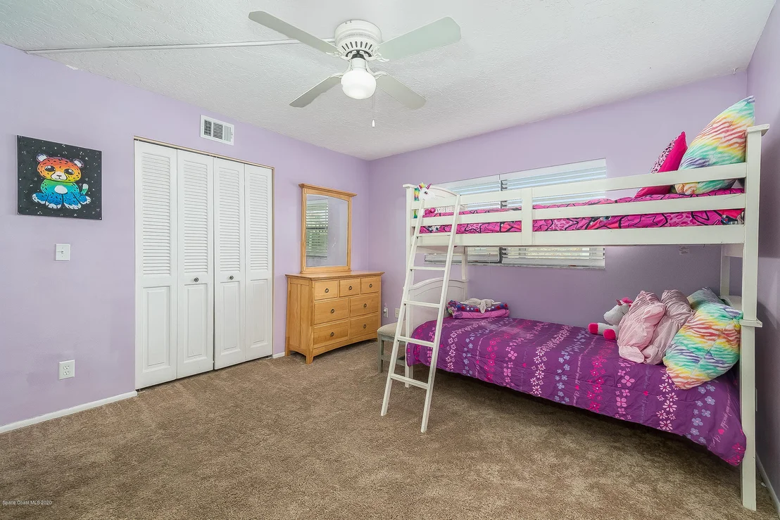 Photo of Unit 1024 at 315 Tangle Run Boulevard