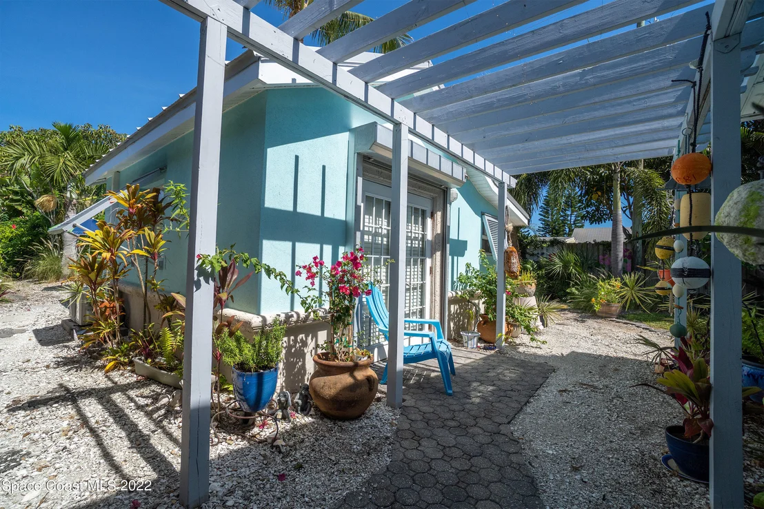 Photo of 230 Rita Boulevard