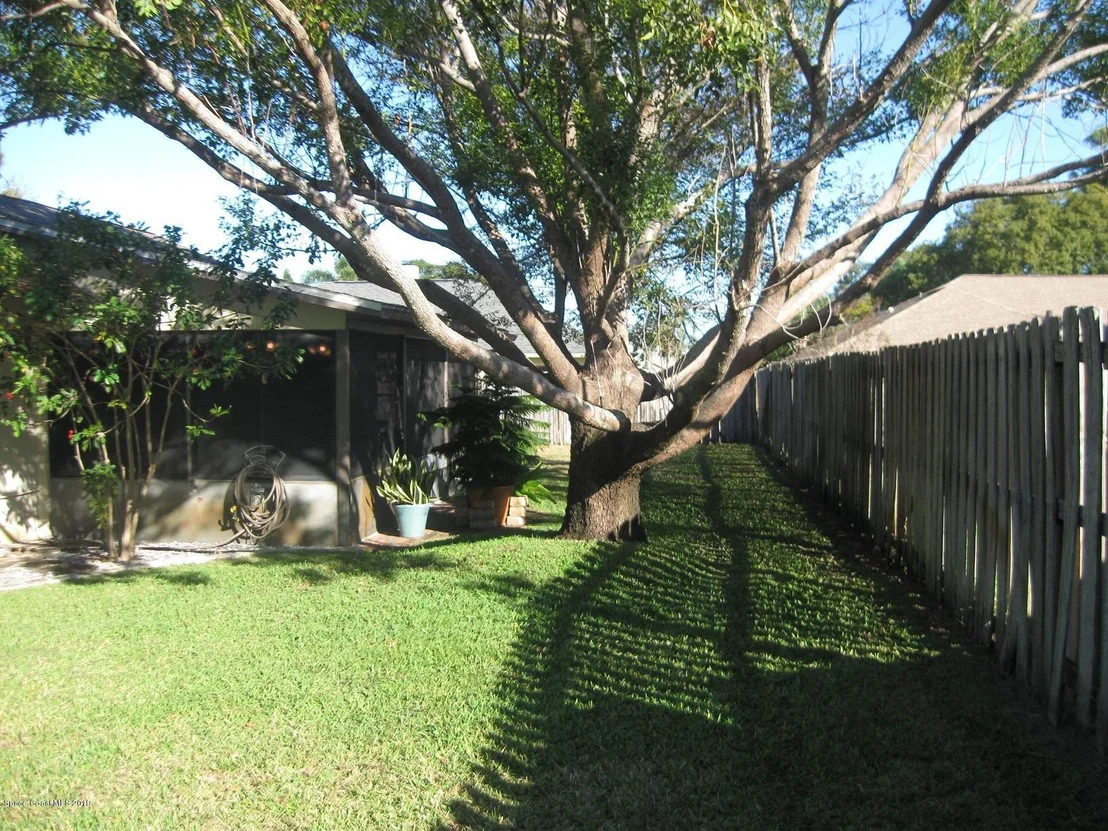 Photo of 938 Pine Baugh Street