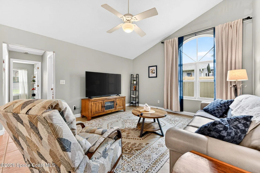 Photo of 1386 York Circle