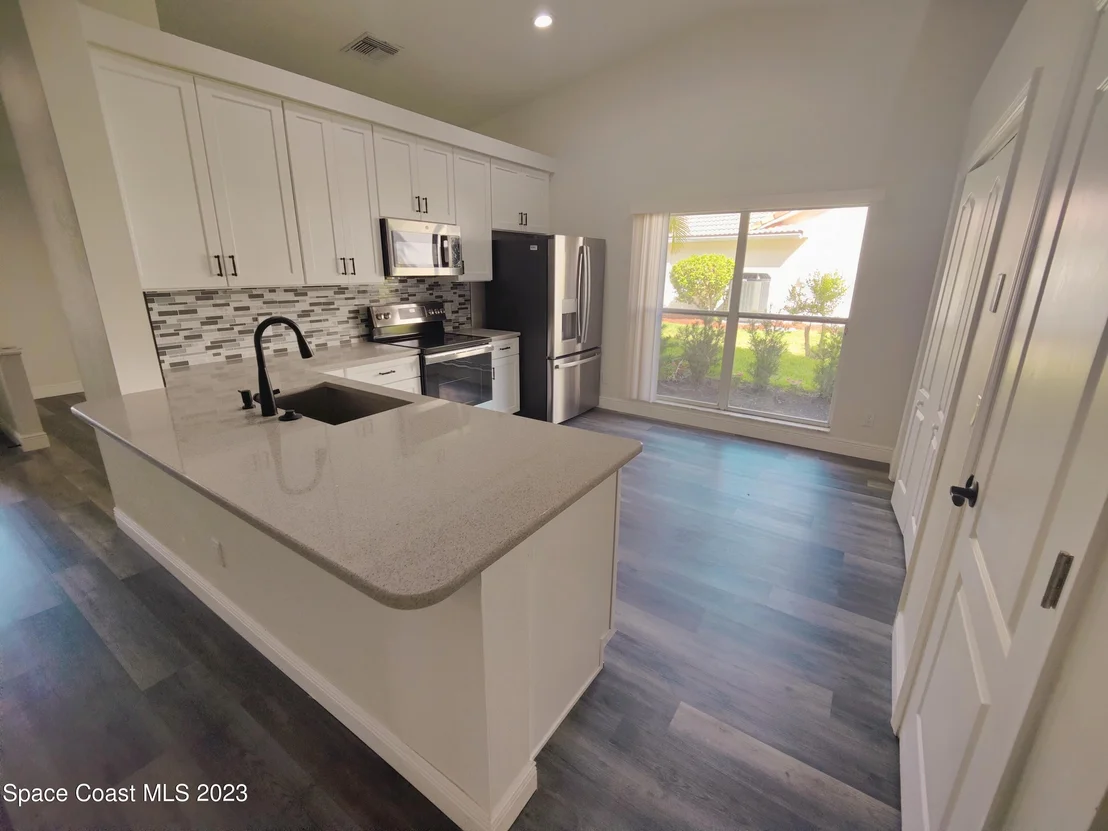 Photo of 944 Wimbledon Drive