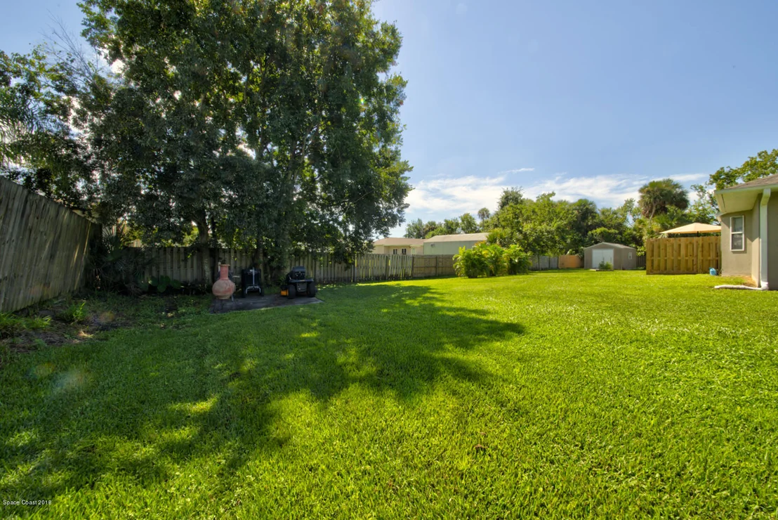 Photo of 6483 Bamboo Avenue