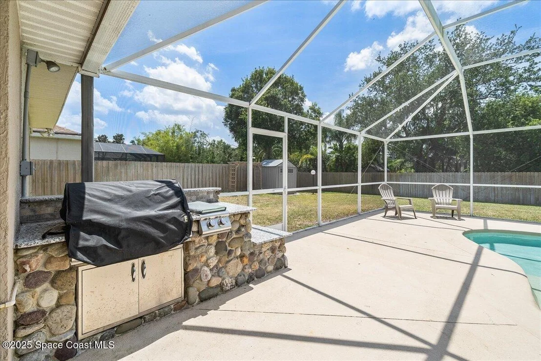 Photo of 5863 Newbury Circle