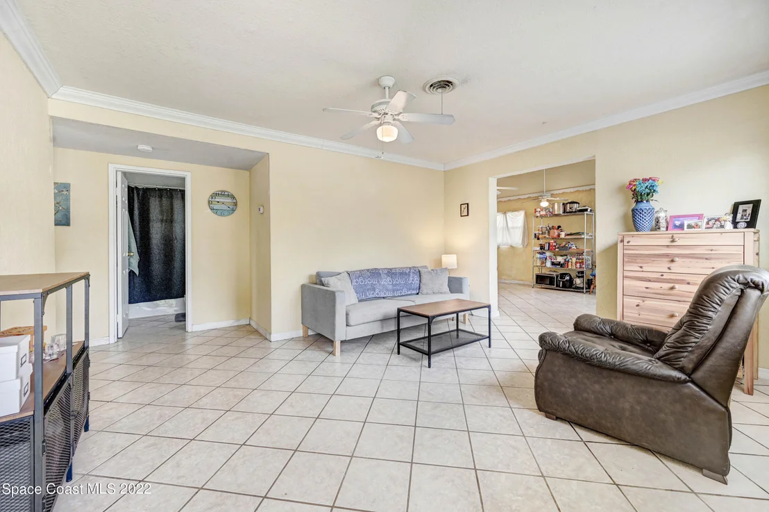 Photo of 1009 Pinedale Road