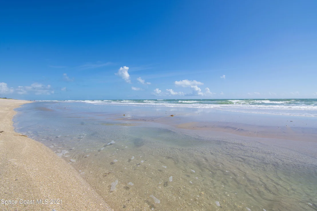 Photo of Unit PHA2 at 3100 N Highway A1a