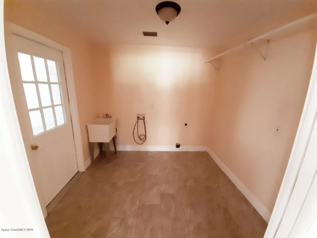 Photo of 8473 Sheridan Road