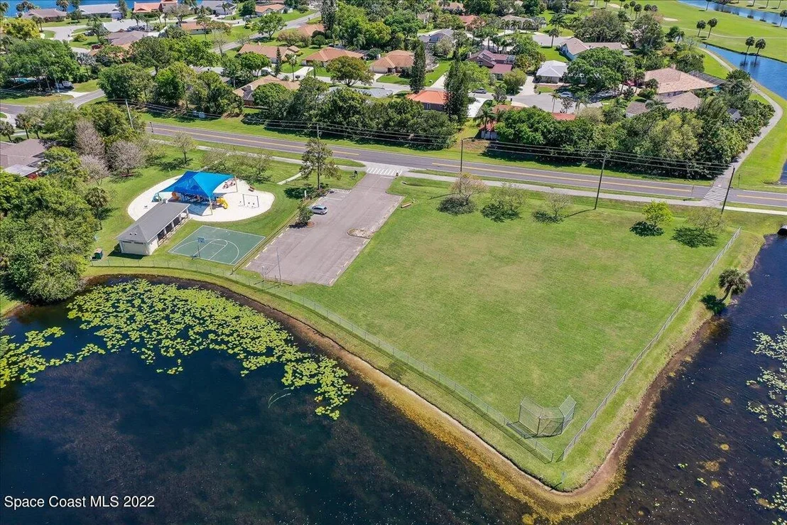 Photo of 1001 Fieldstone Drive