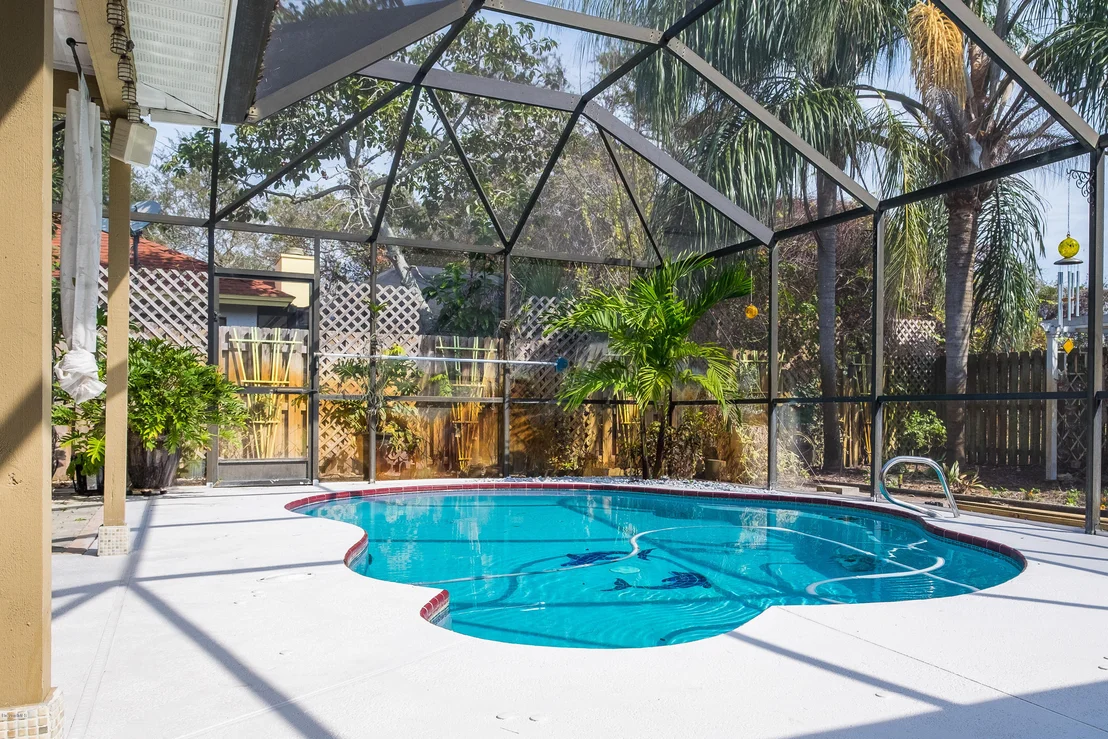Photo of 4725 Riverside Road