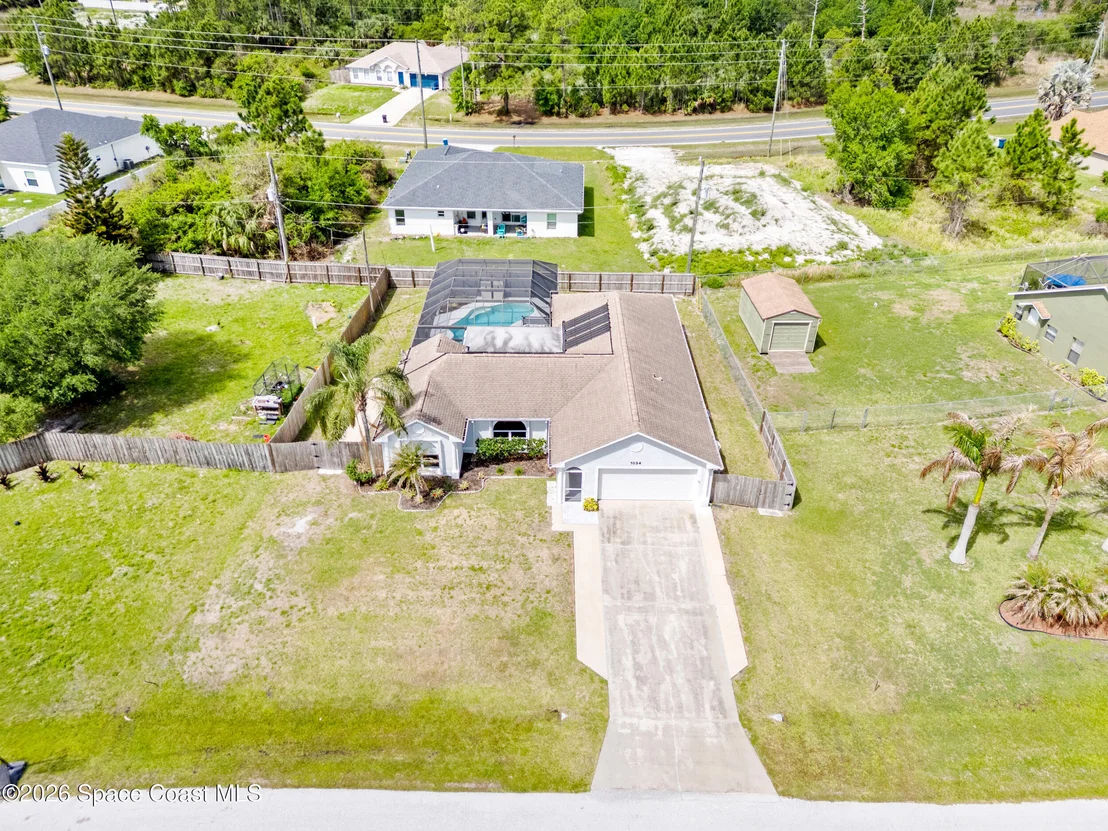 Photo of 1034 Webster Road SE
